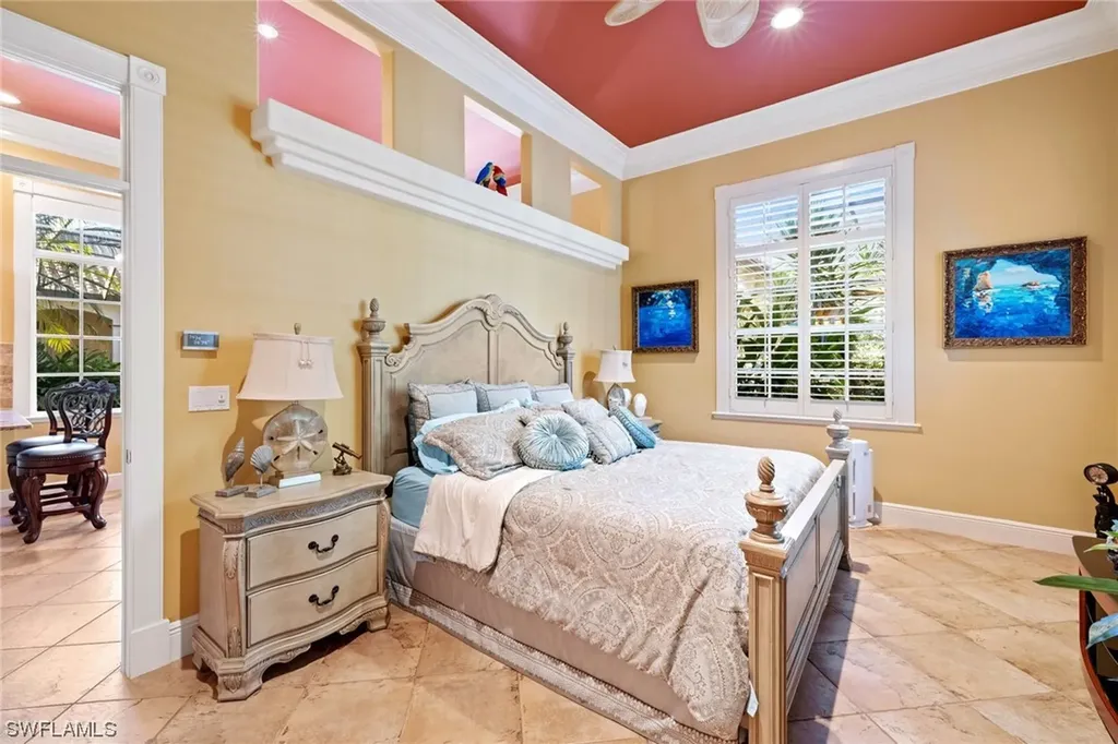 9126 The Lane Naples FL 34109