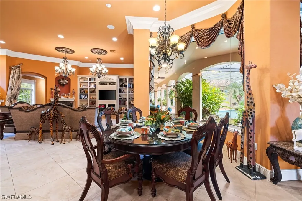 9126 The Lane Naples FL 34109