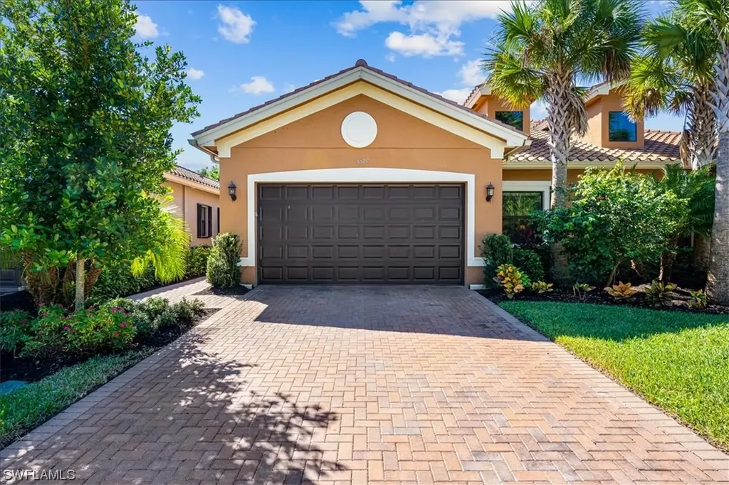Naples FL, 13374 Coronado Drive