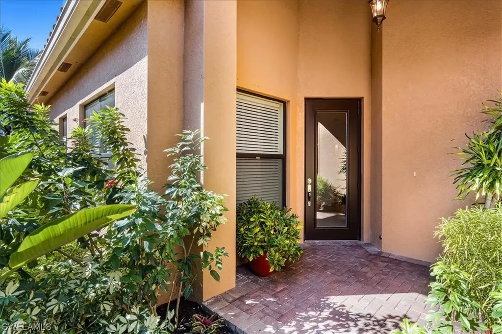 13374 Coronado Drive Naples FL 34109
