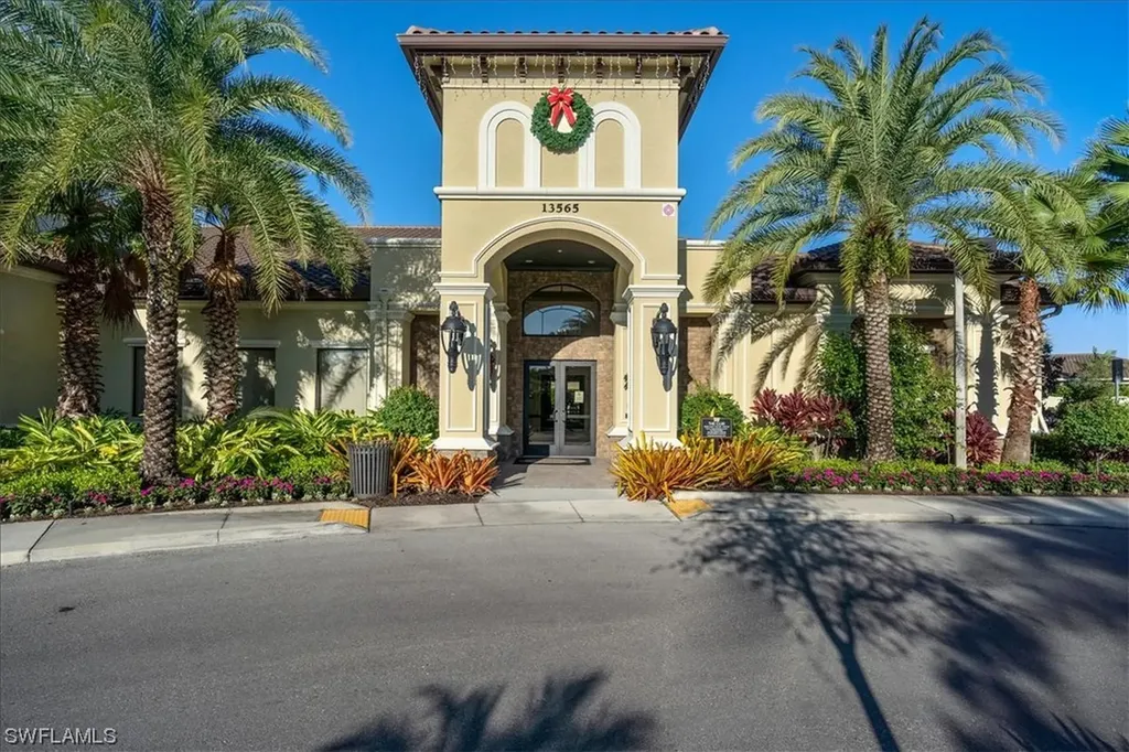 13374 Coronado Drive Naples FL 34109