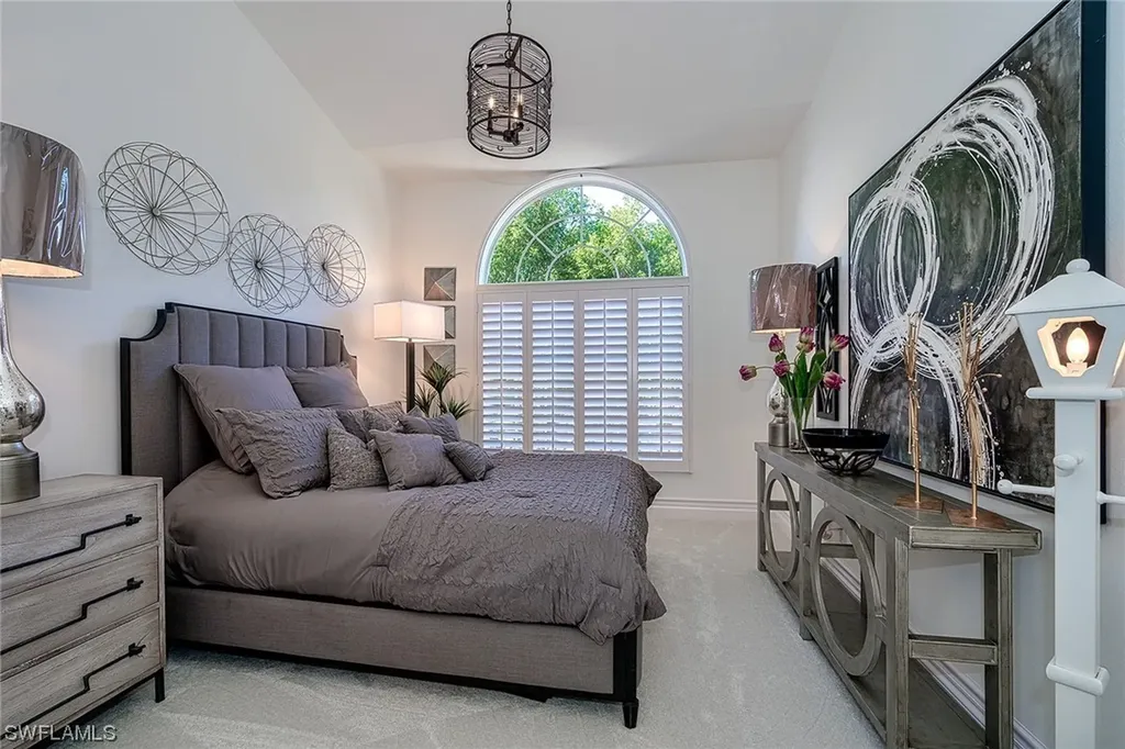 172 Colonade Circle Naples FL 34103