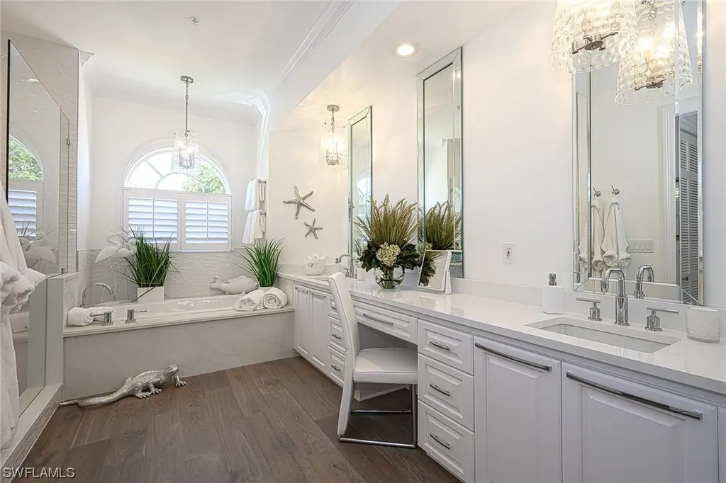172 Colonade Circle Naples FL 34103