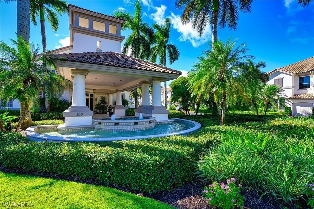 172 Colonade Circle Naples FL 34103