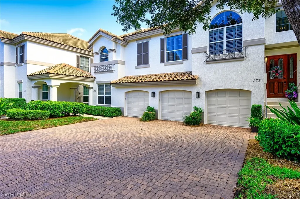 172 Colonade Circle Naples FL 34103