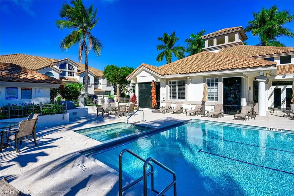 172 Colonade Circle Naples FL 34103