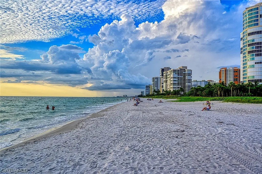 172 Colonade Circle Naples FL 34103