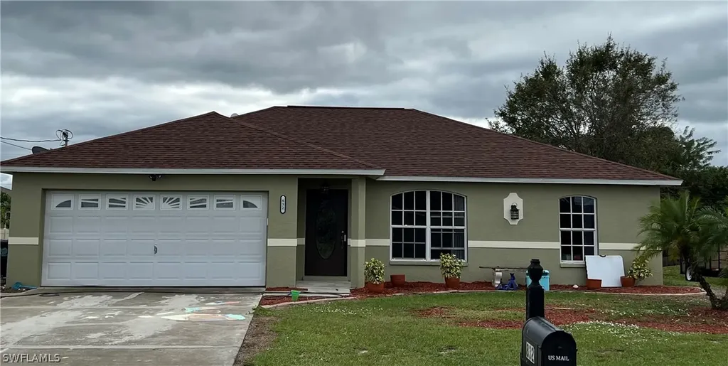 832 Umber Drive Fort Myers FL 33913