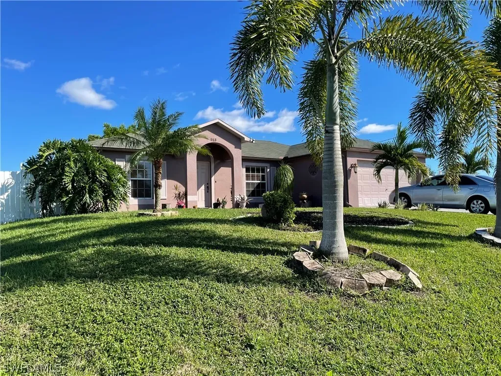 913 NW 8th Place Cape Coral FL 33993