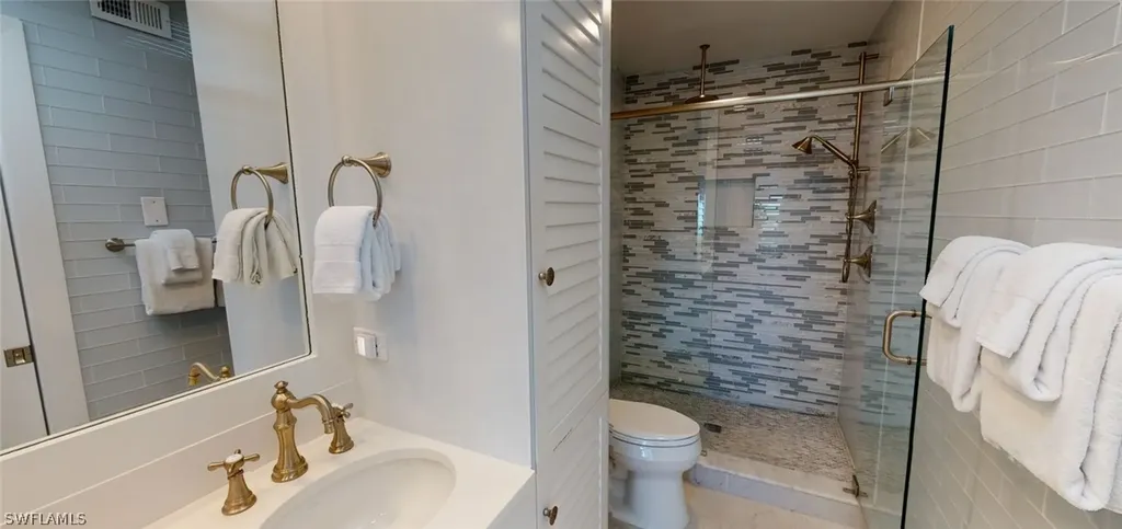 20 Beach Homes Captiva FL 33924