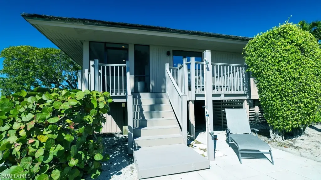 20 Beach Homes Captiva FL 33924
