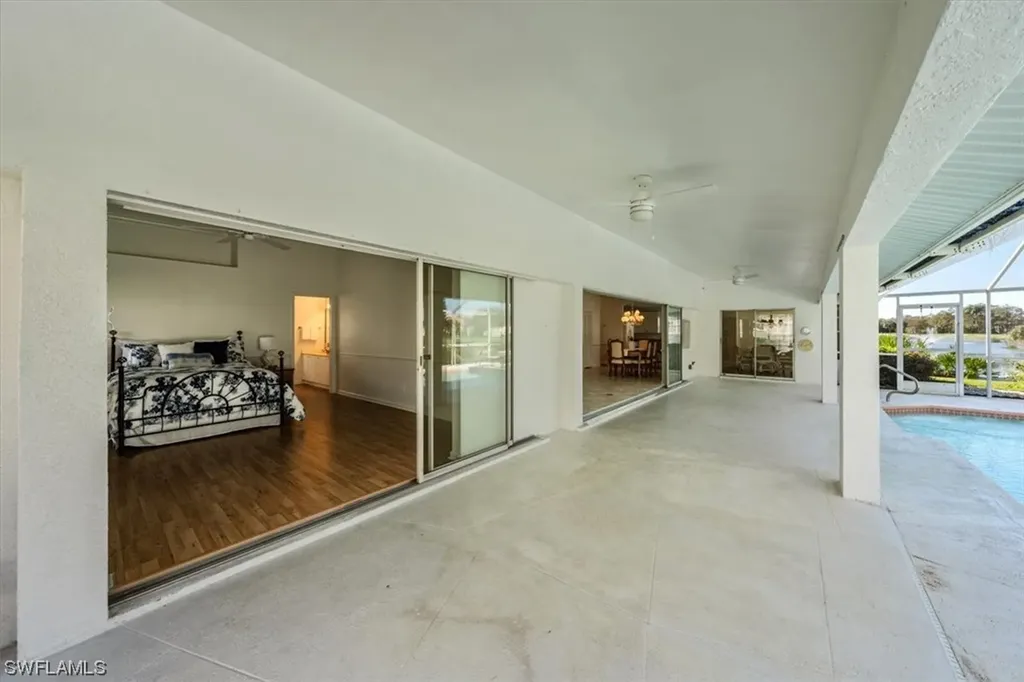 6850 Chartwell Lane Naples FL 34104