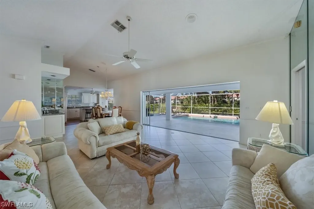 6850 Chartwell Lane Naples FL 34104