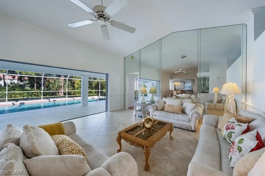 6850 Chartwell Lane Naples FL 34104