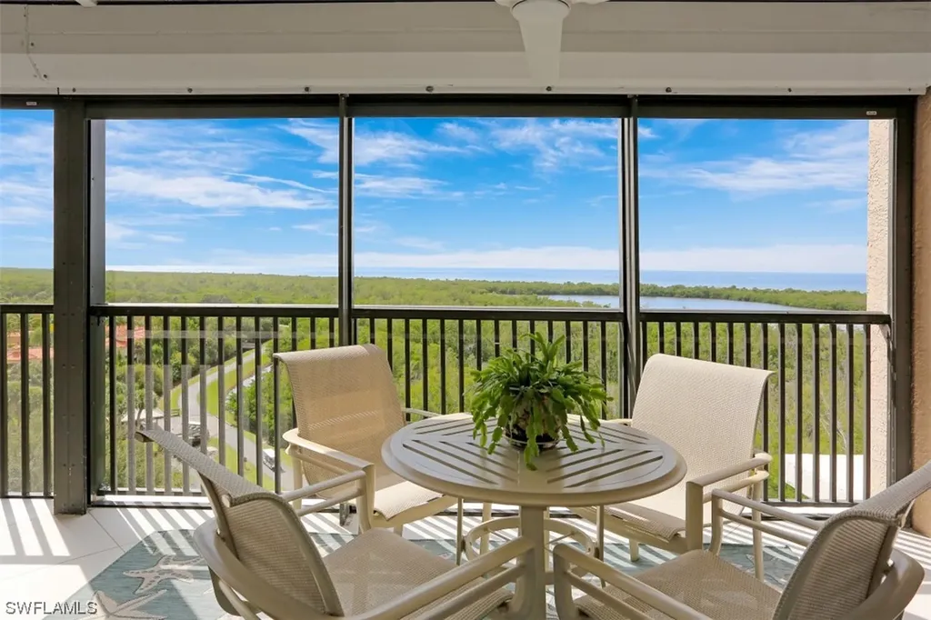 6825 Grenadier Boulevard Naples FL 34108