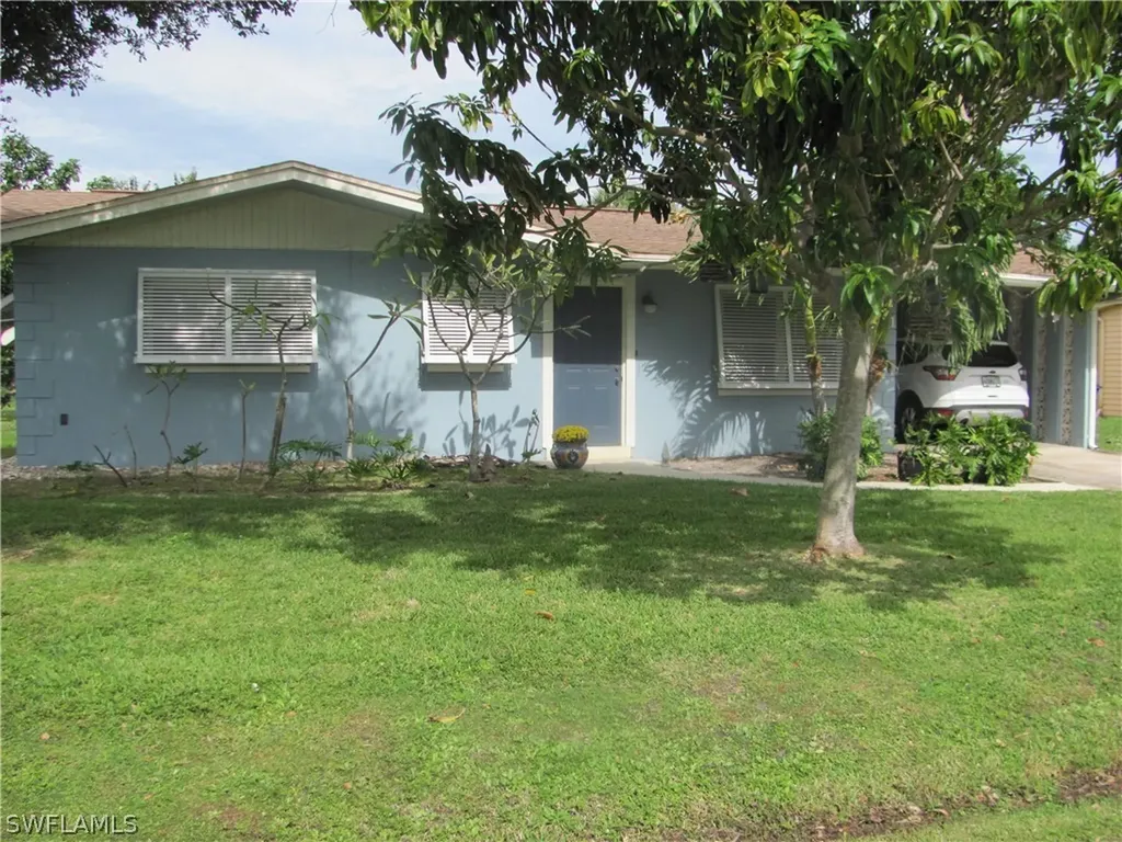 861 Lake Mcgregor Drive Fort Myers FL 33919