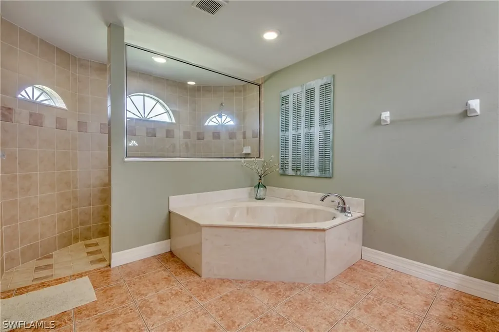 2844 NW 3rd Terrace Cape Coral FL 33993