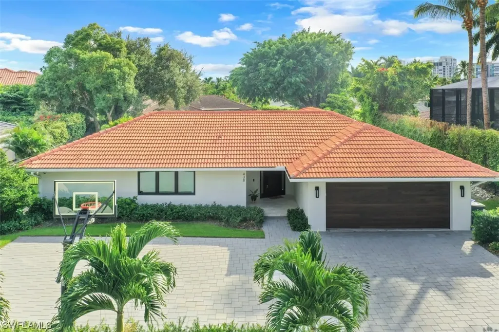 438 Devils Lane Naples FL 34103