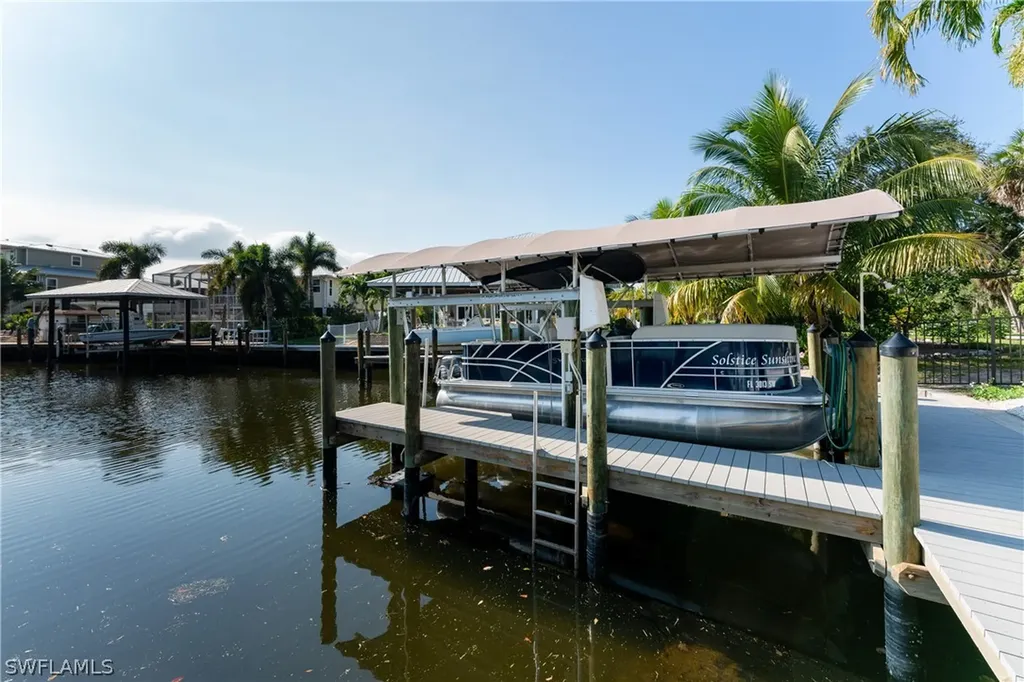 2391 Banana Street St. James City FL 33956