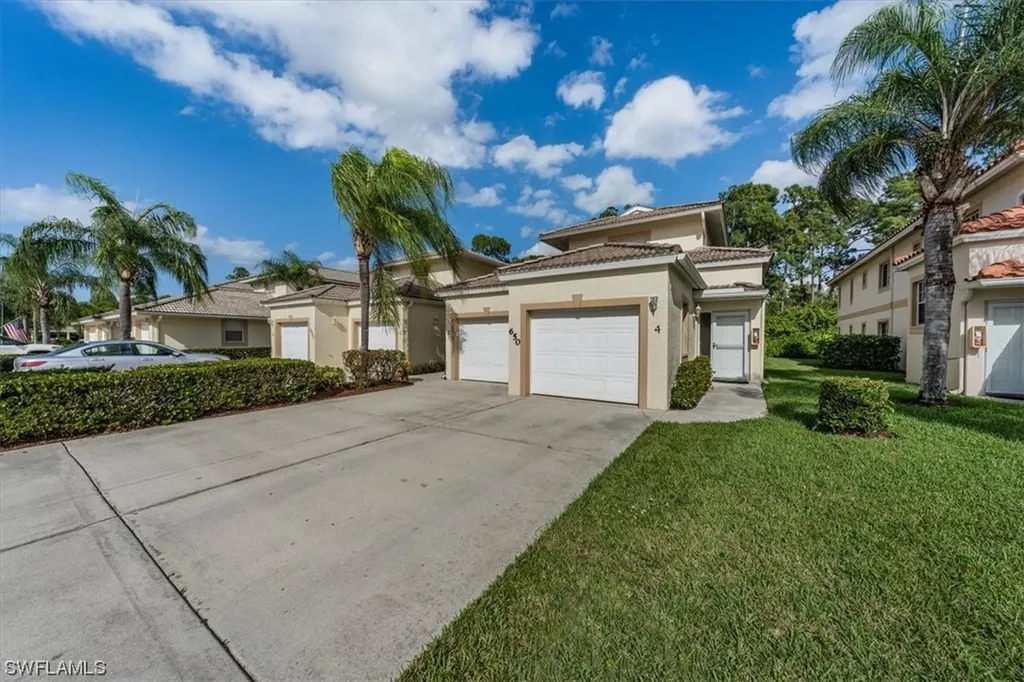 Naples FL, 650 Luisa Lane, Unit 805-4