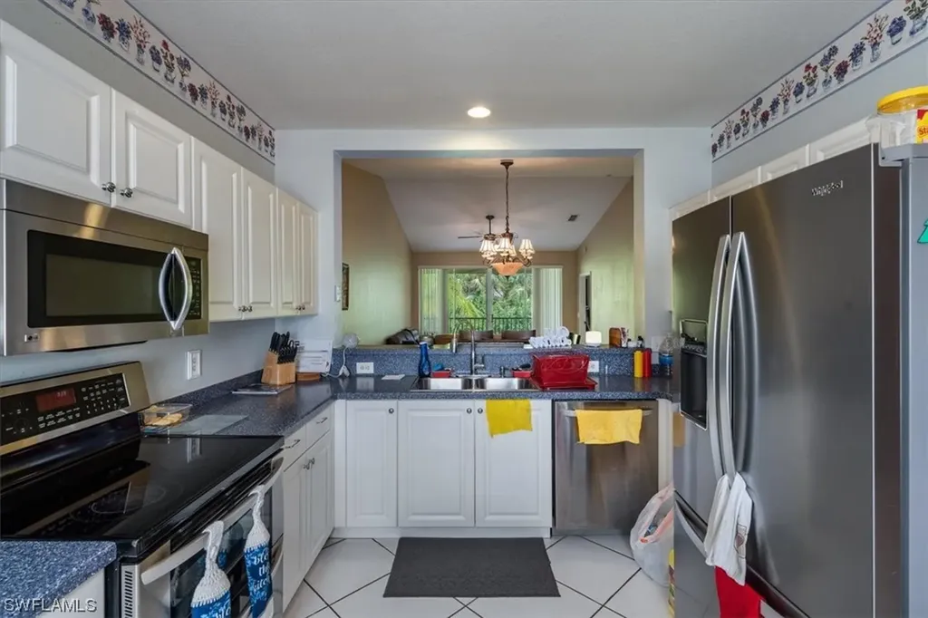 650 Luisa Lane Naples FL 34104