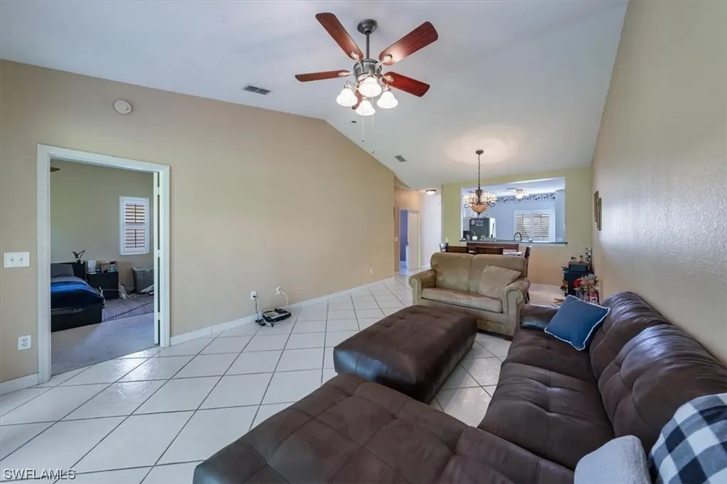 650 Luisa Lane Naples FL 34104