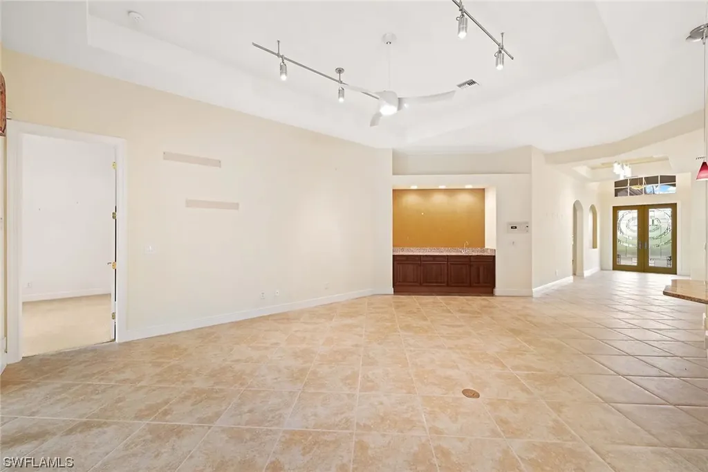 5592 Hammock Isle Drive Naples FL 34119