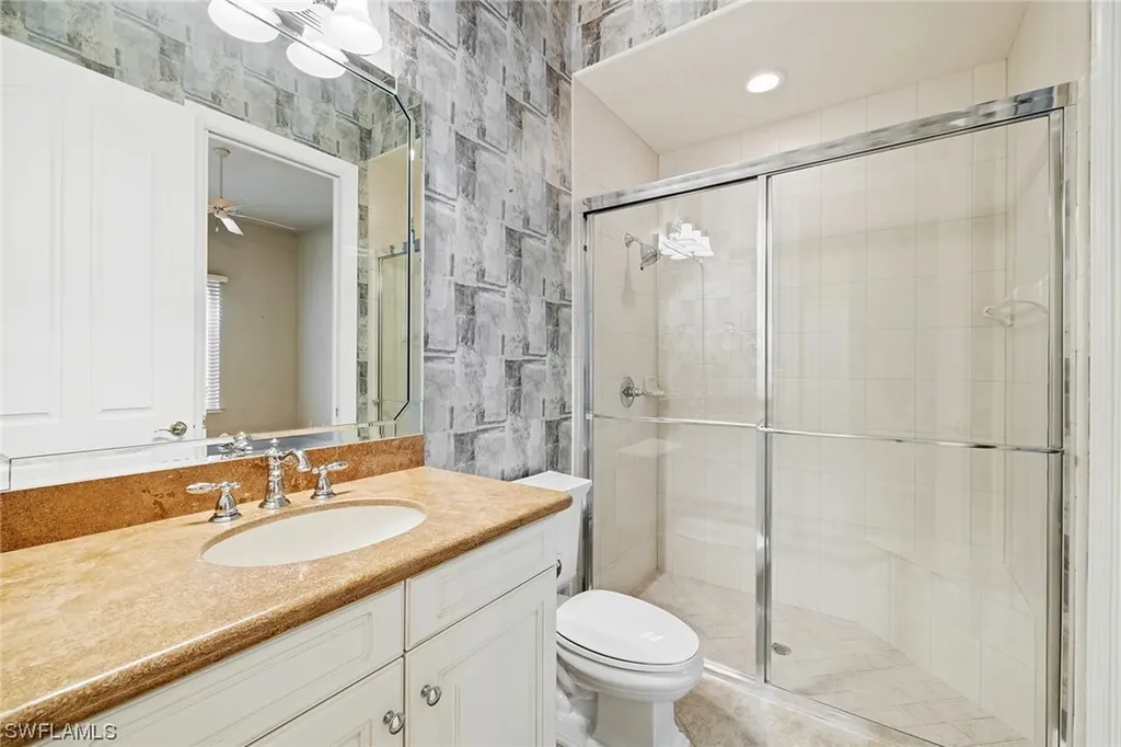 5592 Hammock Isle Drive Naples FL 34119