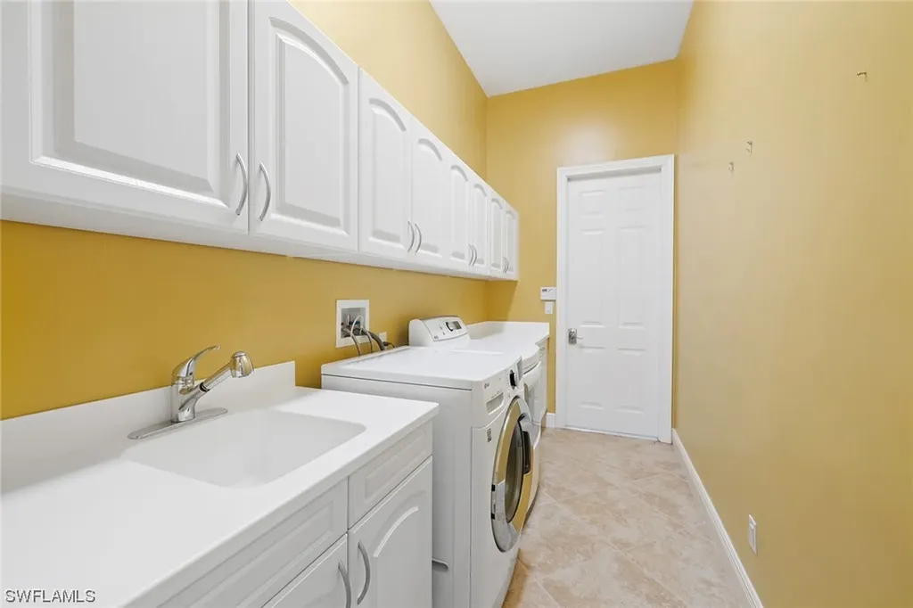 5592 Hammock Isle Drive Naples FL 34119