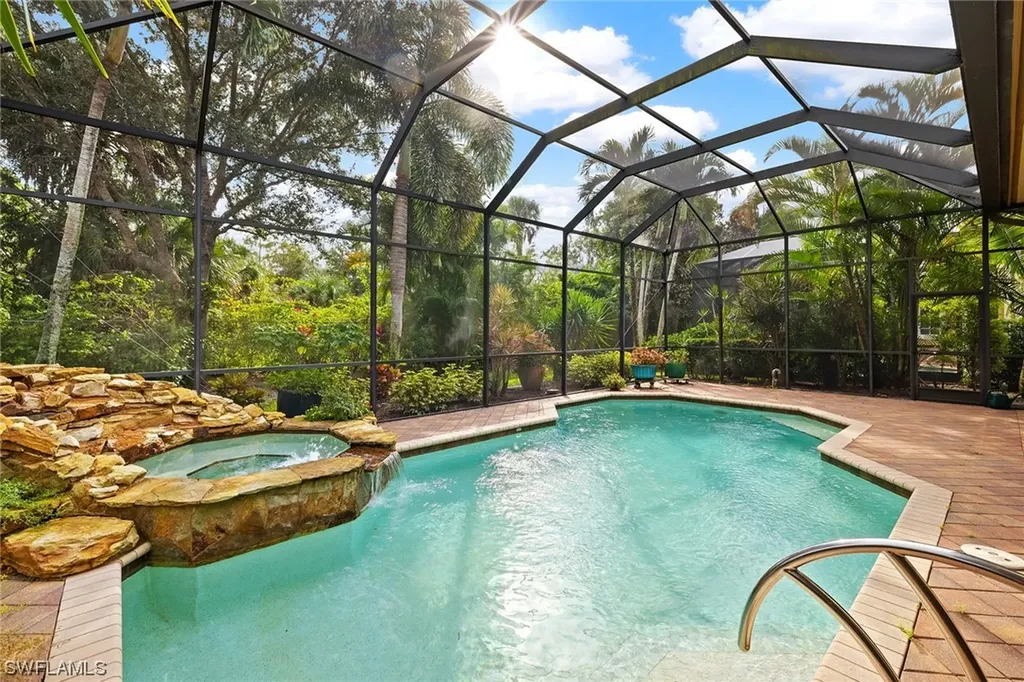5592 Hammock Isle Drive Naples FL 34119