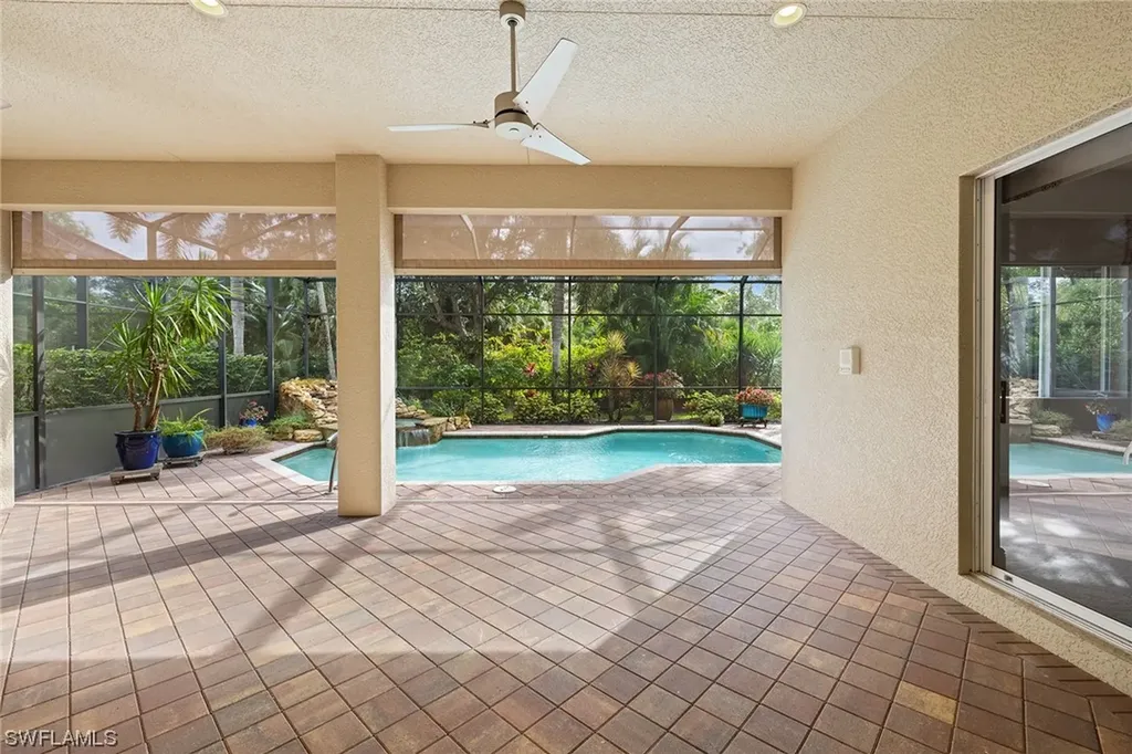 5592 Hammock Isle Drive Naples FL 34119
