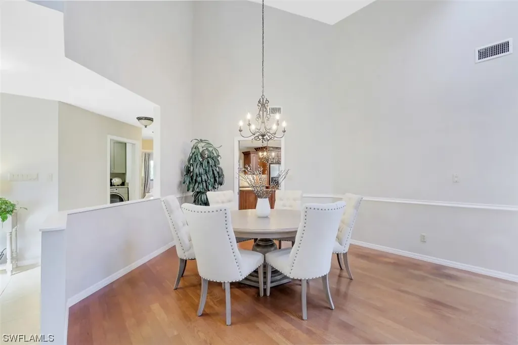 1915 Empress Court Naples FL 34110