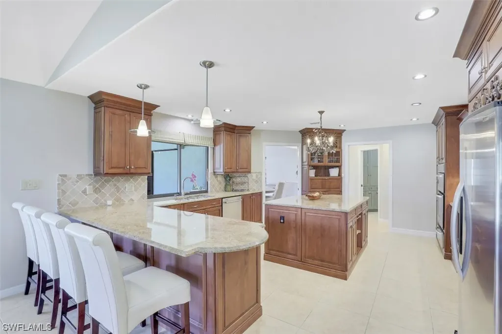 1915 Empress Court Naples FL 34110