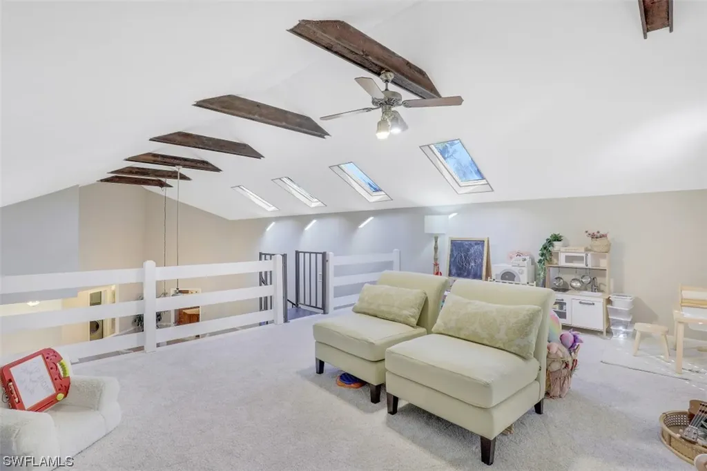 1915 Empress Court Naples FL 34110