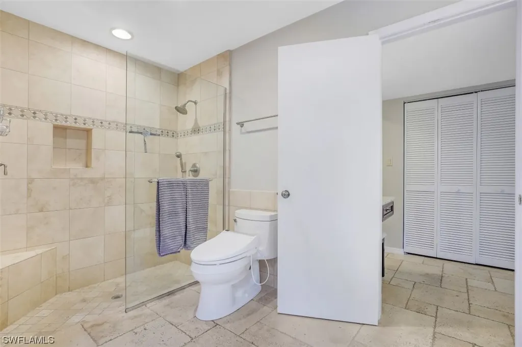 1915 Empress Court Naples FL 34110