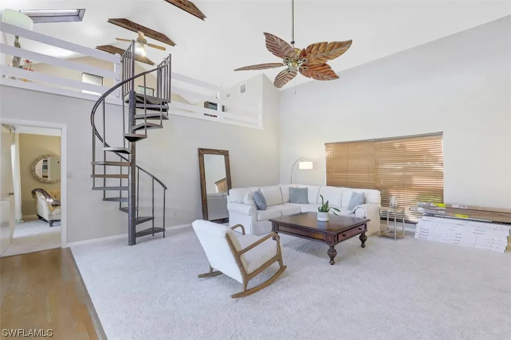 1915 Empress Court Naples FL 34110