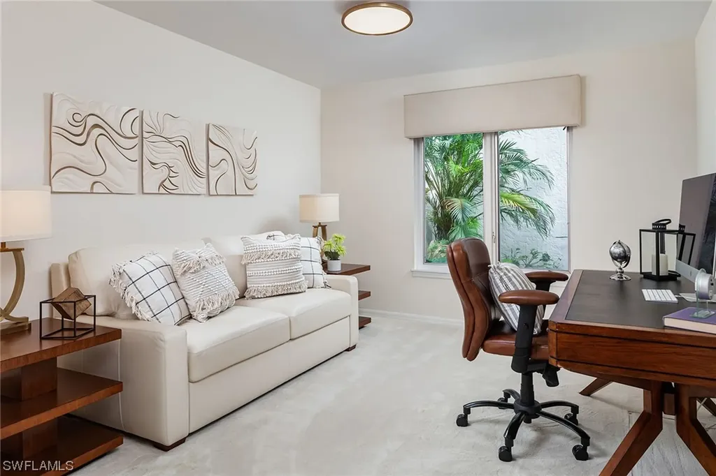 703 Heathery Lane Naples FL 34108