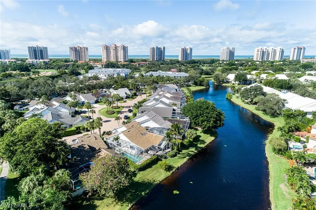703 Heathery Lane Naples FL 34108