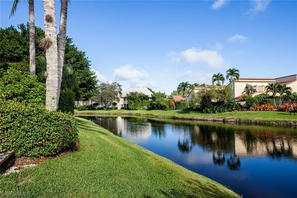 703 Heathery Lane Naples FL 34108