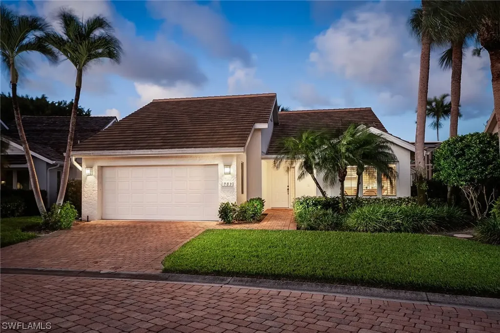 703 Heathery Lane Naples FL 34108