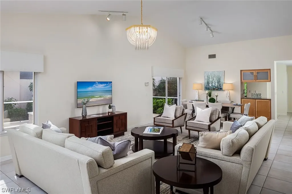 703 Heathery Lane Naples FL 34108