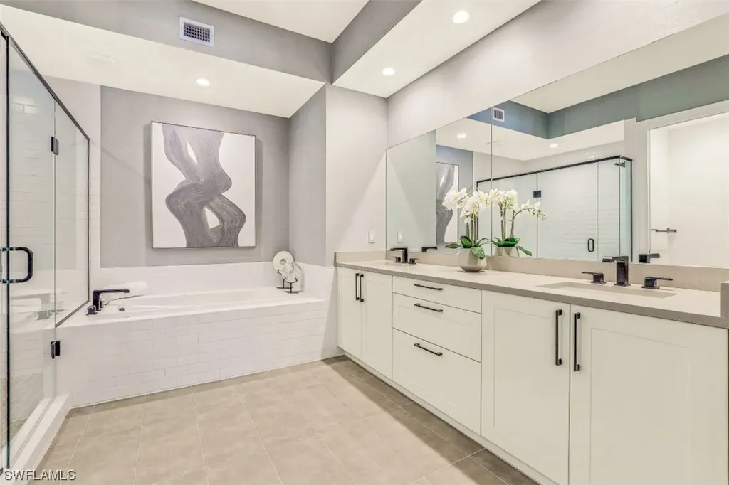 1111 Central Avenue Naples FL 34102