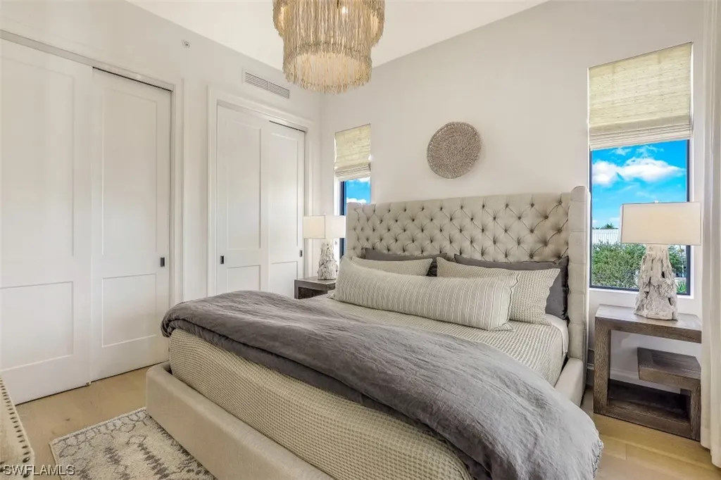 1111 Central Avenue Naples FL 34102