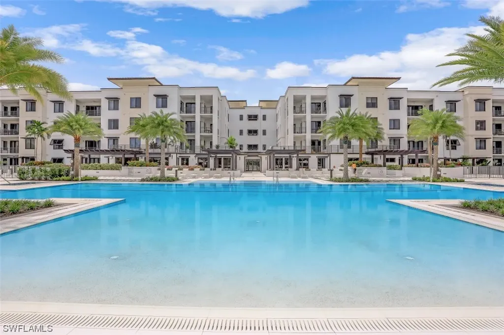 1111 Central Avenue Naples FL 34102