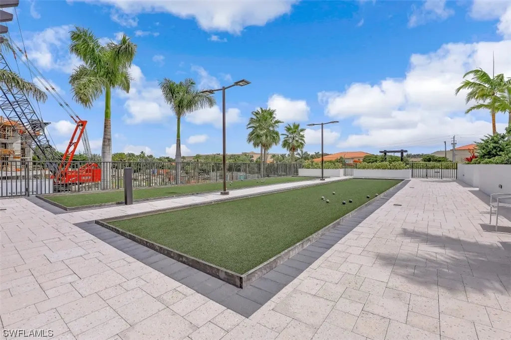 1111 Central Avenue Naples FL 34102