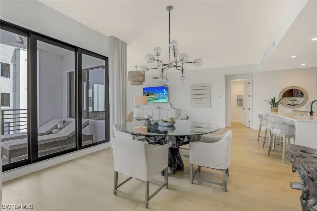 1111 Central Avenue Naples FL 34102