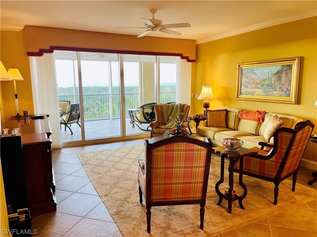 6597 Nicholas Boulevard Naples FL 34108