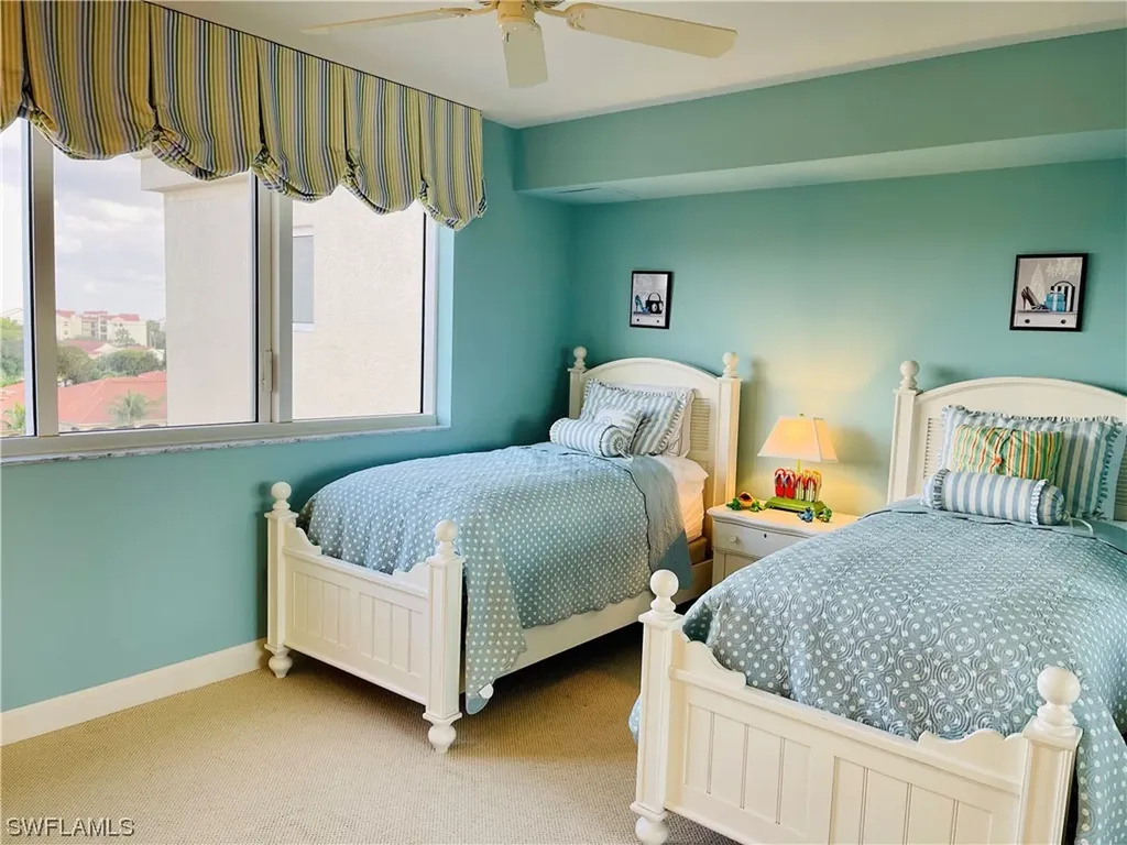 6597 Nicholas Boulevard Naples FL 34108