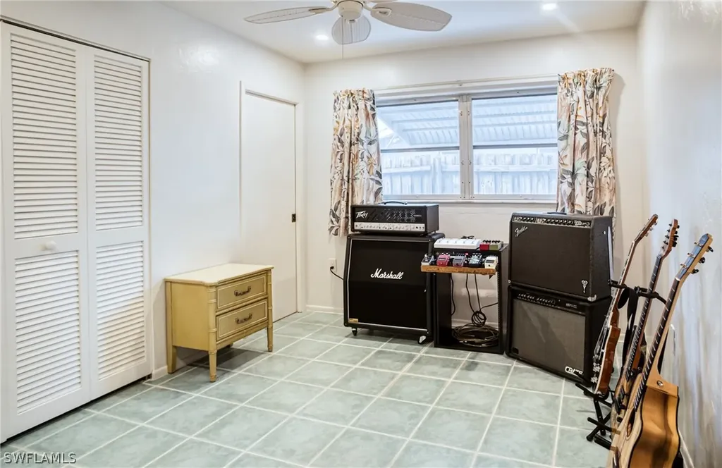 1667 Atlanta Plaza Drive Sanibel FL 33957