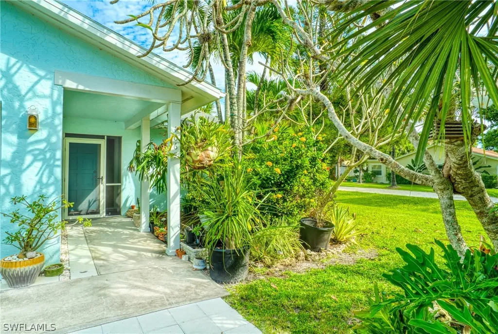 1667 Atlanta Plaza Drive Sanibel FL 33957